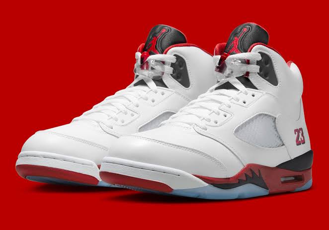 Air Jordan 5 Retro Review: Is This Iconic Silhouette Still Worth Buying in 2026?